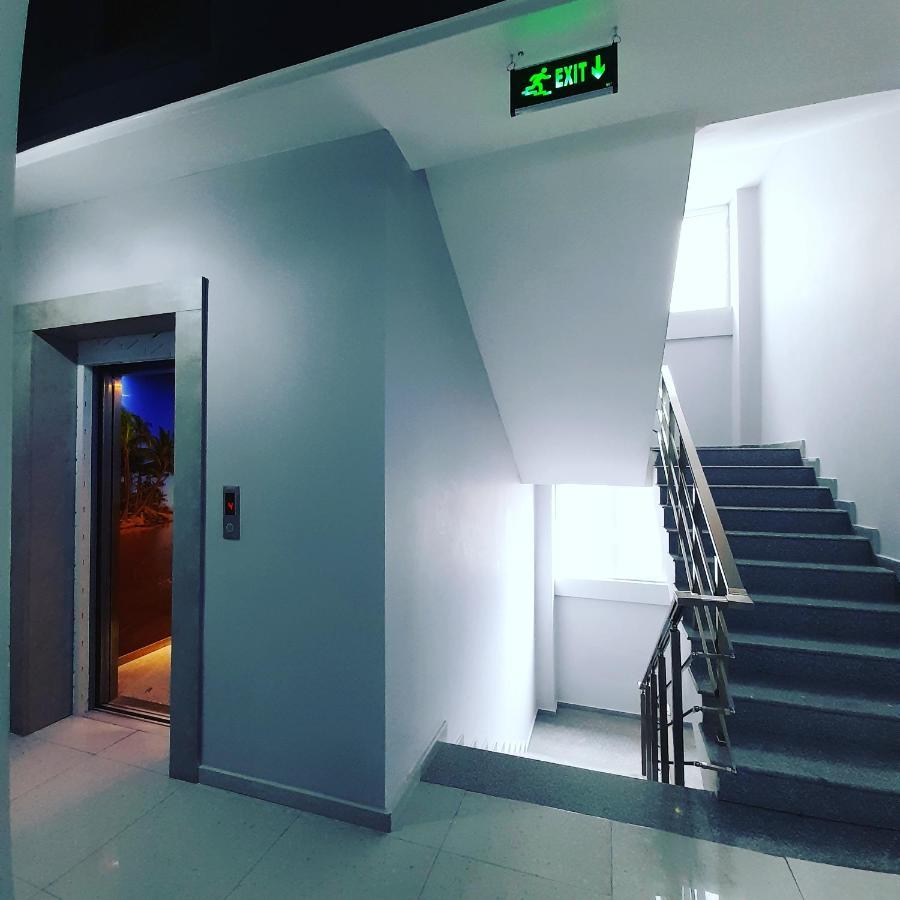 Hotel Wave Batumi Luaran gambar