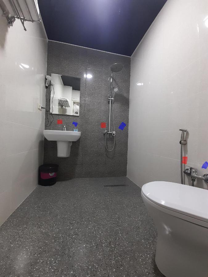 Hotel Wave Batumi Luaran gambar