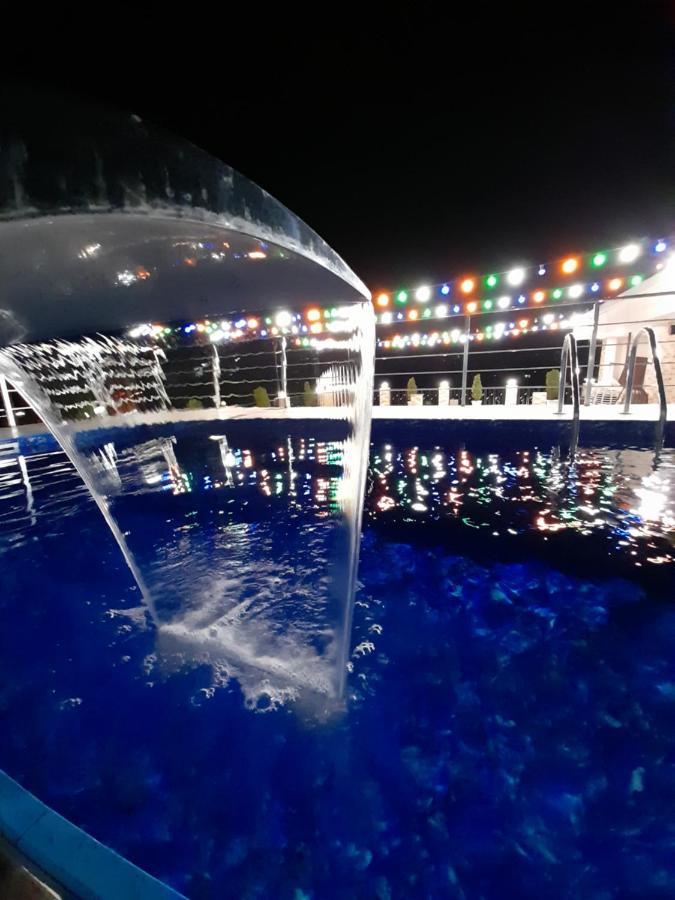 Hotel Wave Batumi Luaran gambar