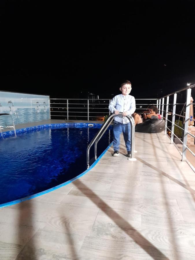 Hotel Wave Batumi Luaran gambar