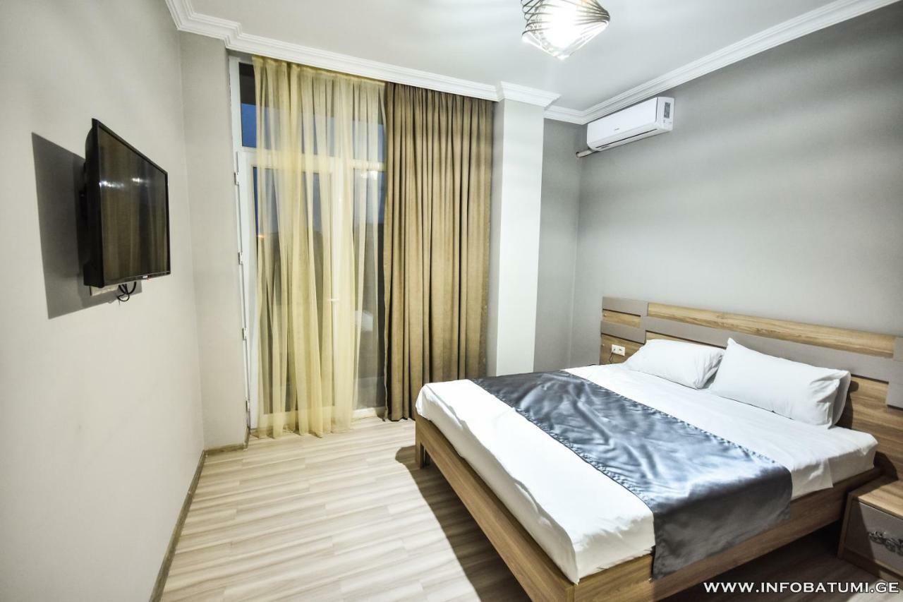 Hotel Wave Batumi Luaran gambar