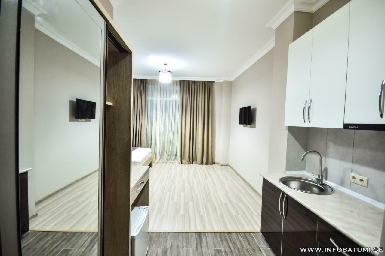 Hotel Wave Batumi Luaran gambar