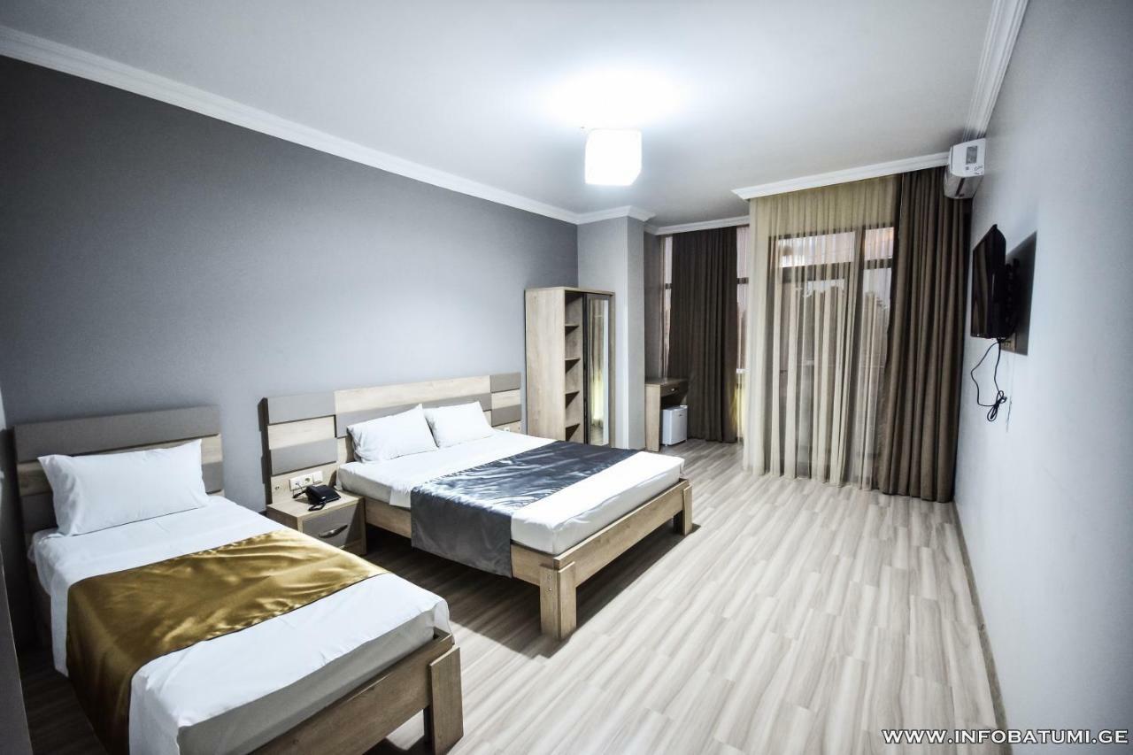 Hotel Wave Batumi Luaran gambar