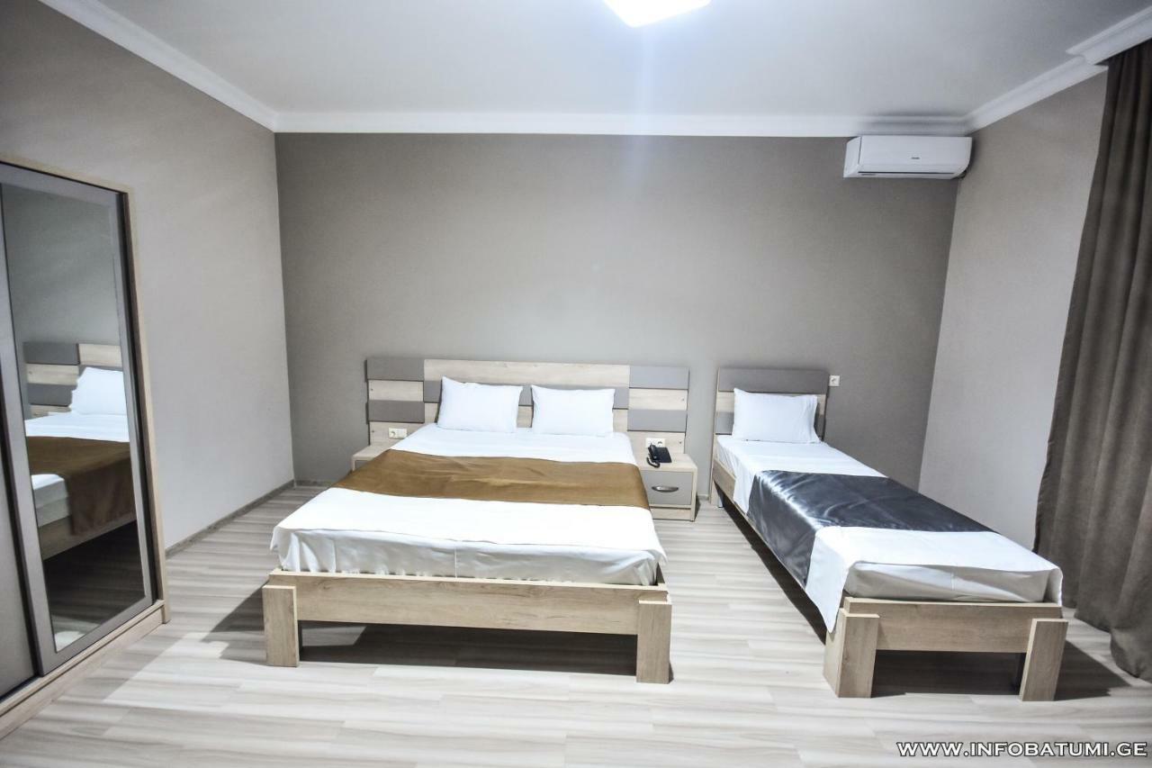 Hotel Wave Batumi Luaran gambar