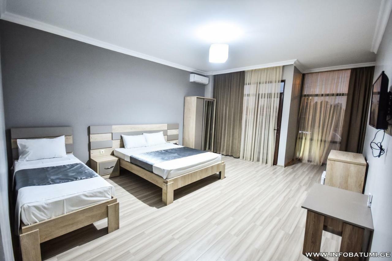 Hotel Wave Batumi Luaran gambar