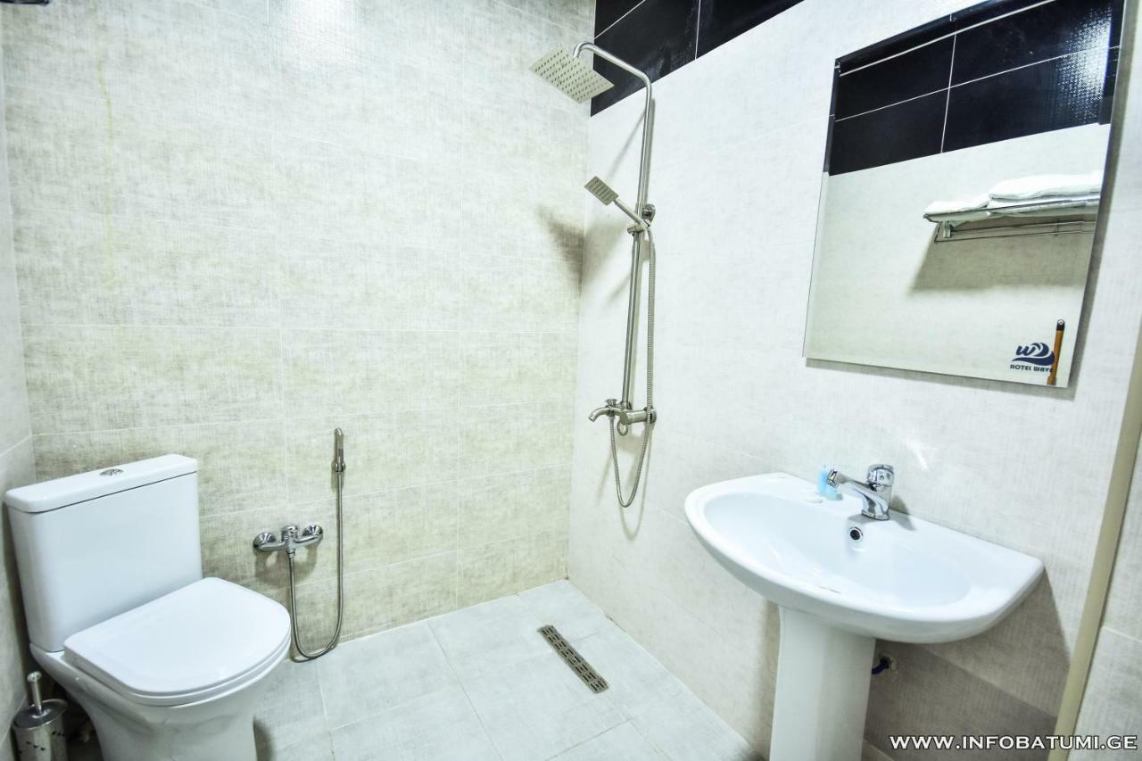 Hotel Wave Batumi Luaran gambar